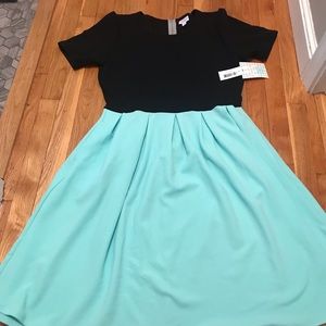 LuLaRoe Amelia Dress (has pockets!!) NWT